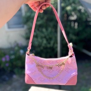 PrettyLittleThing Shoulder Bag w/ Gold Chain Detail